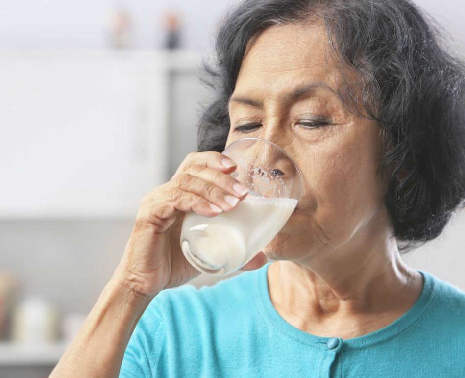 ibu minum susu